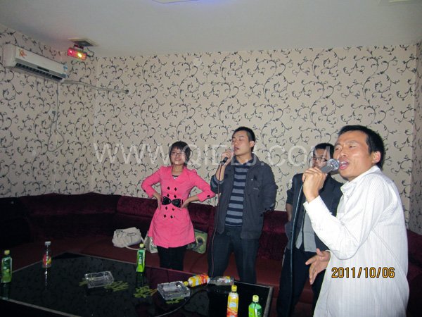 2011年10月，鄭州企鵝糧油機械有限公司--外貿部，十一國慶節團體活動！(圖1)